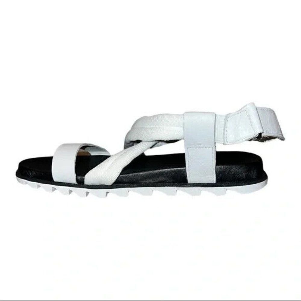 Sorel Women's Roaming Decon Sandals Sea Salt White Leather 8.5M New - Picture 2 of 6